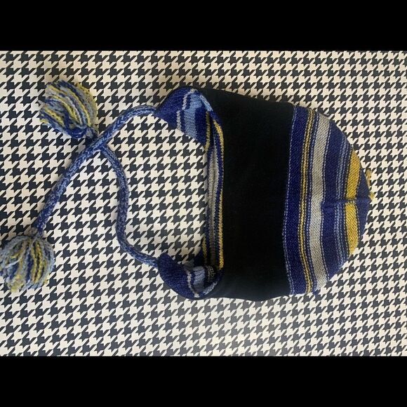 Columbia striped beanie EUC - Picture 2 of 5